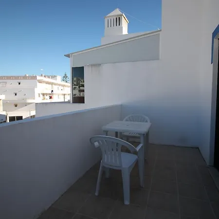 Urban Beach - O Lirio Apartment *